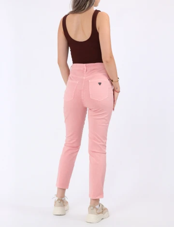 Pantaloni Guess, roz