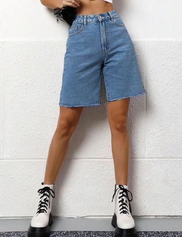 Pantaloni scurti SHEIN, albastru