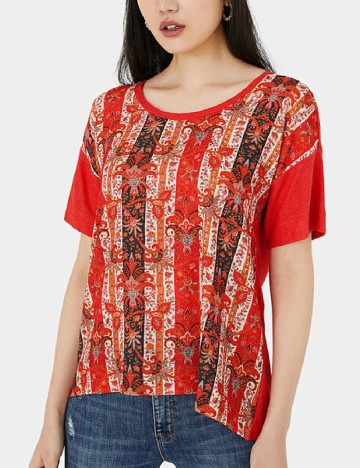 
						Tricou Desigual, rosu