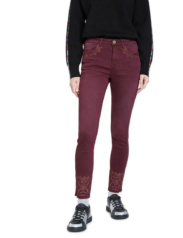 
						Blugi Desigual, mov