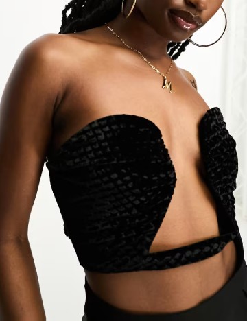 
						Top NAANAA, negru