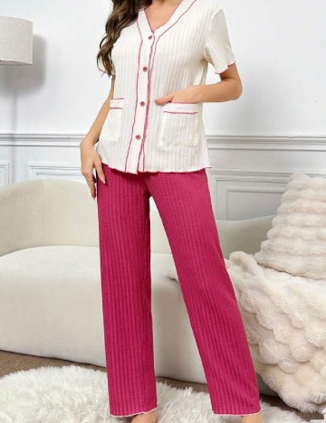 
						Pijama SHEIN, ecru/roz
