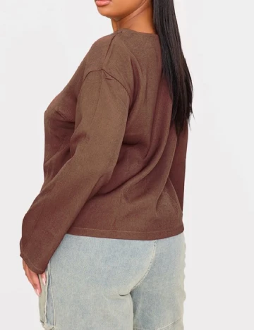 Bluza PRETTYLITTLETHING Plus Size, maro