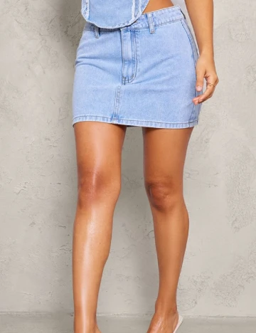 Fusta PRETTYLITTLETHING, albastru
