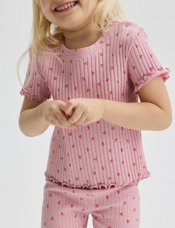 
						Tricou Reserved, roz