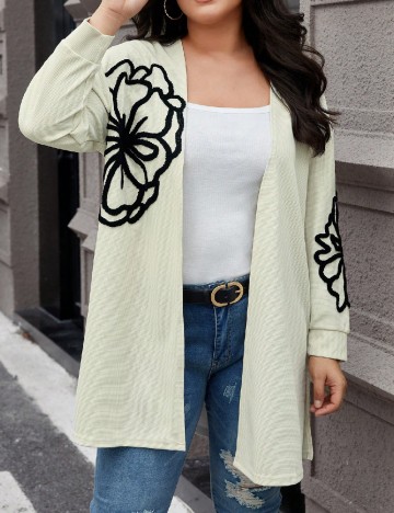 
						Blazer SHEIN CURVE, crem