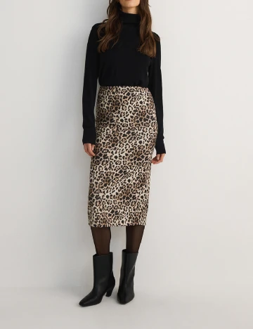 Fusta Reserved, animal print