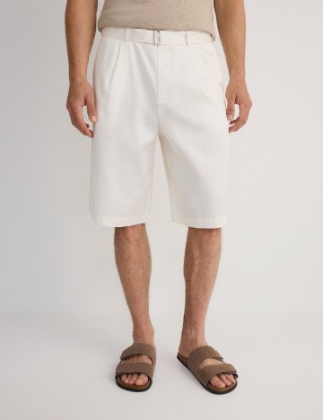 
						Pantaloni scurti Reserved, alb