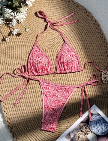 
						Costum de baie SHEIN, rosu