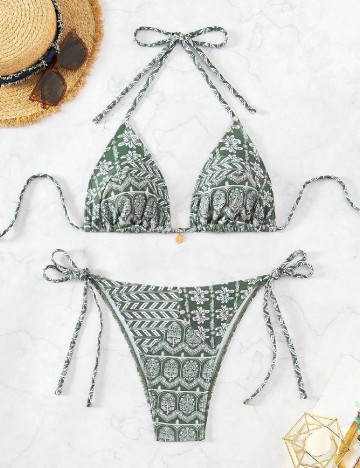 
						Costum de baie SHEIN, verde