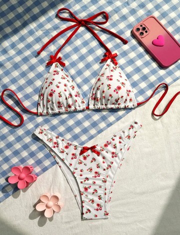 
						Costum de baie SHEIN, alb