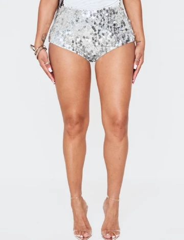 Pantaloni scurti PRETTYLITTLETHING, argintiu