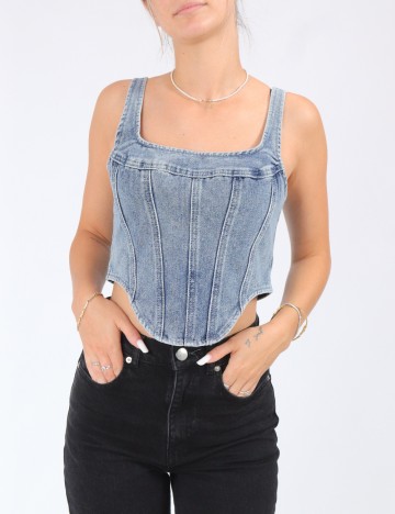 
						Top PRETTYLITTLETHING, albastru