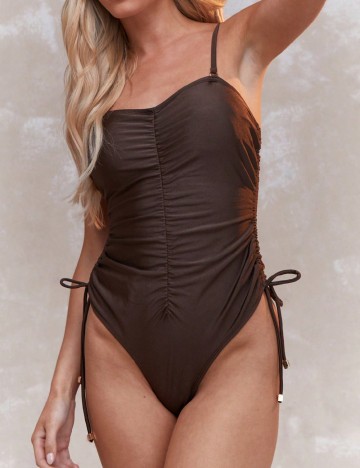 
						Costum de baie SHEIN, maro