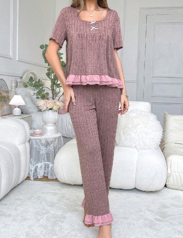 
						Pijama SHEIN, roz