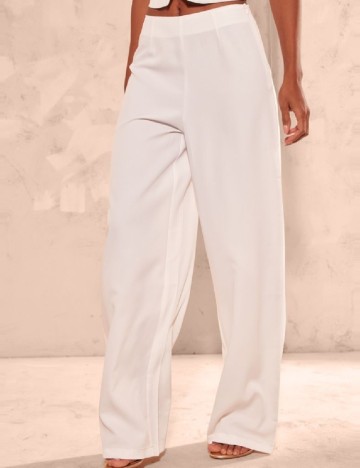 Pantaloni PRETTYLITTLETHING, alb