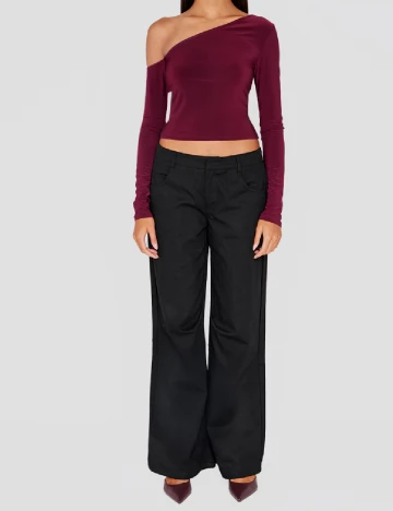 Bluza PRETTYLITTLETHING, pruna Mov