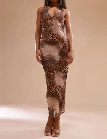Rochie lunga PRETTYLITTLETHING, maro