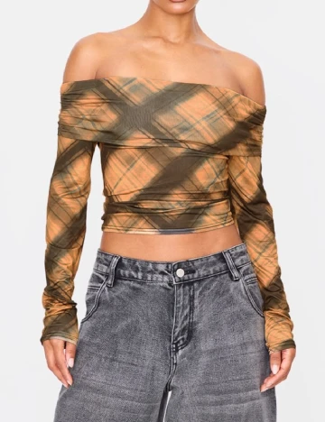 Bluza PRETTYLITTLETHING, mix culori