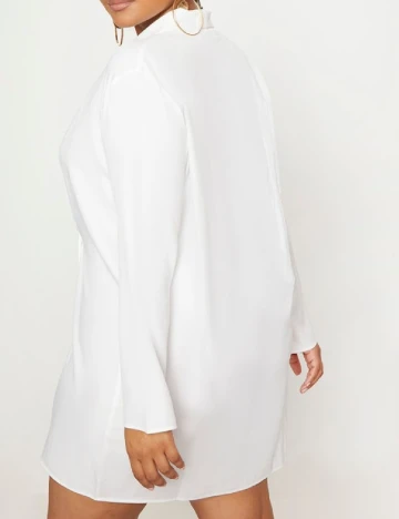Rochie scurta PRETTYLITTLETHING Plus Size, alb Alb