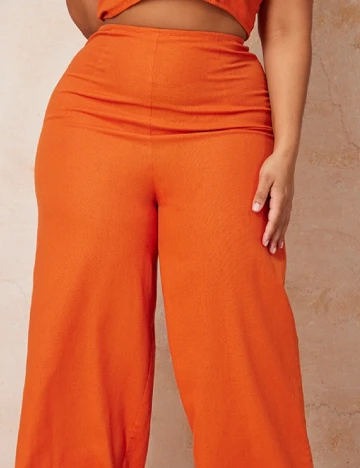 Pantaloni PRETTYLITTLETHING Plus Size, portocaliu