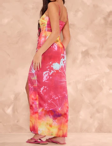 Rochie lunga PRETTYLITTLETHING, mix culori