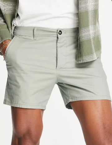 Pantaloni scurti ASOS, verde deschis