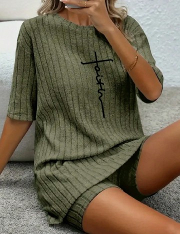 
						Compleu SHEIN, verde
