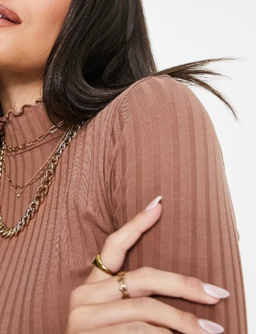 Top ASOS, maro