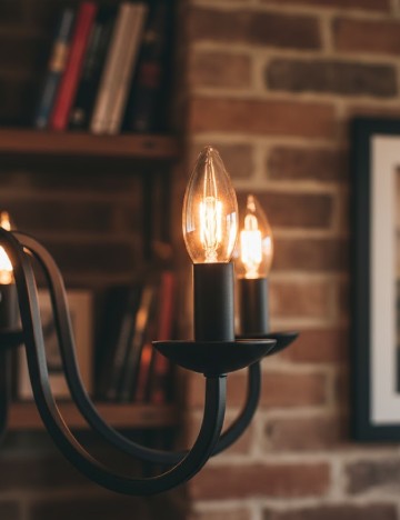 Bec tip lumanare cu soclu E14 Eurodomest, galben