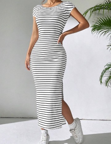
						Rochie lunga SHEIN, alb