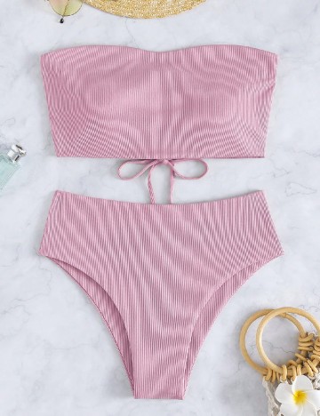 
						Costum de baie SHEIN, roz