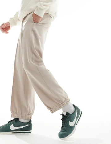 Pantaloni ASOS, bej Crem