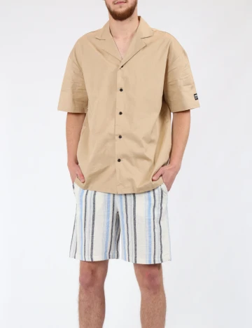Pantaloni scurti Bershka, ecru Alb
