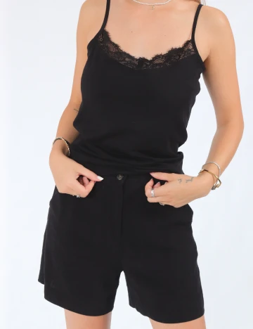 Pantaloni scurti Weekday, negru