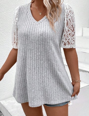 
						Tricou SHEIN CURVE, gri