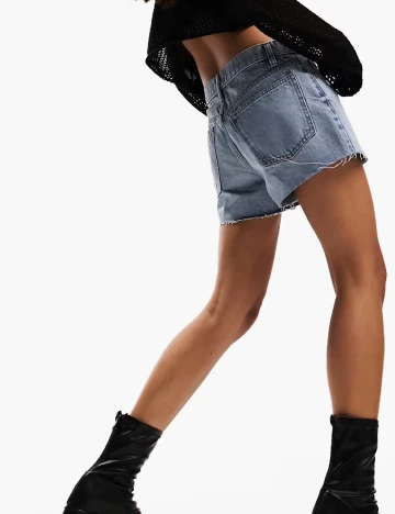 Pantaloni scurti ASOS, albastru