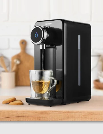 Dozator de apa calda TOMADO, negru