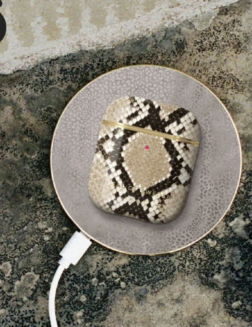 Husa AirPods IDEAL OF SWEDEN, imprimeu sarpe Animal print
