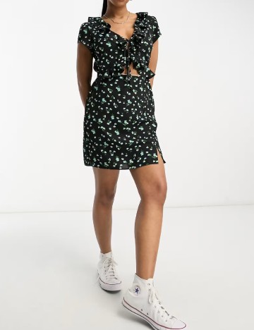 
						Rochie scurta ASOS, negru