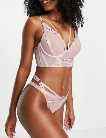 Chilot Hunkemöller, roz Roz