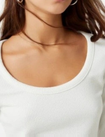 Top Bershka, alb