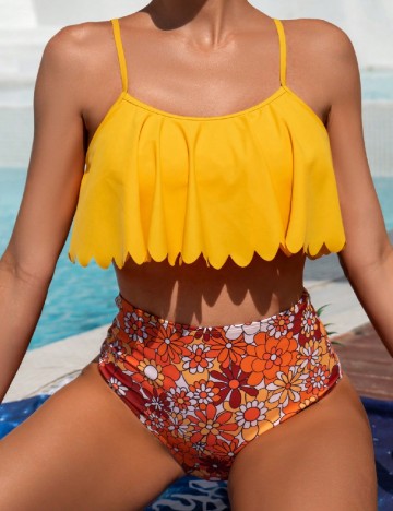 
						Costum de baie SHEIN, galben