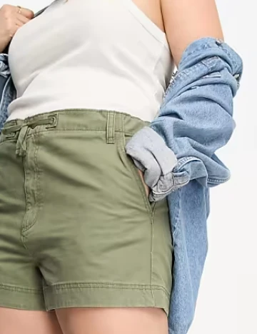 Pantaloni scurti ASOS Curve, verde