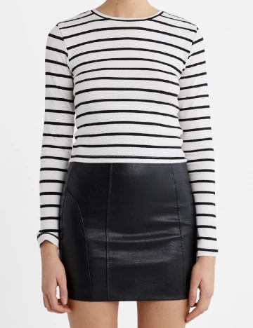 Fusta Stradivarius, negru