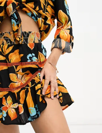 Fusta River Island, mix culori