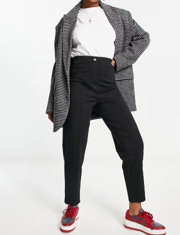 
						Pantaloni ASOS, negru