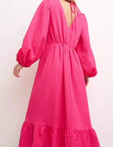 Rochie medie Nobody s child, roz