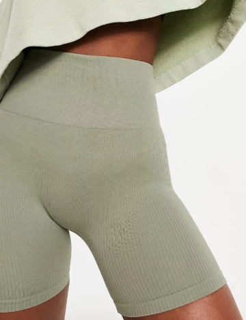 Colanti Stradivarius, verde Verde