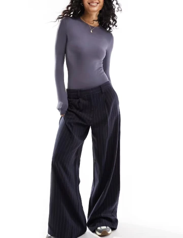 Body Stradivarius, gri Gri